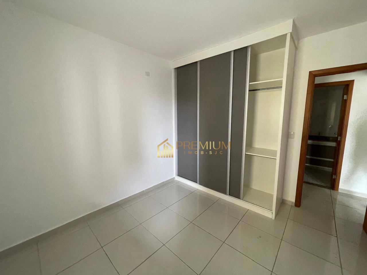 Apartamento à venda com 2 quartos, 77m² - Foto 5