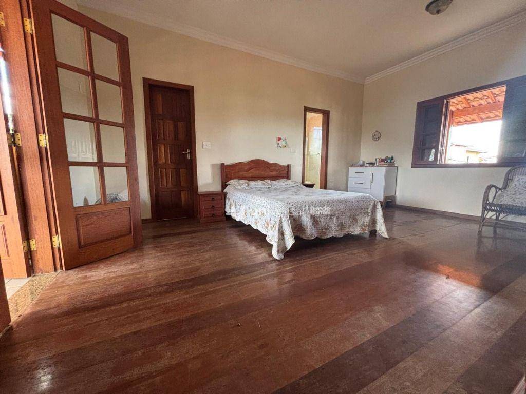 Casa de Condomínio à venda com 4 quartos, 612m² - Foto 20