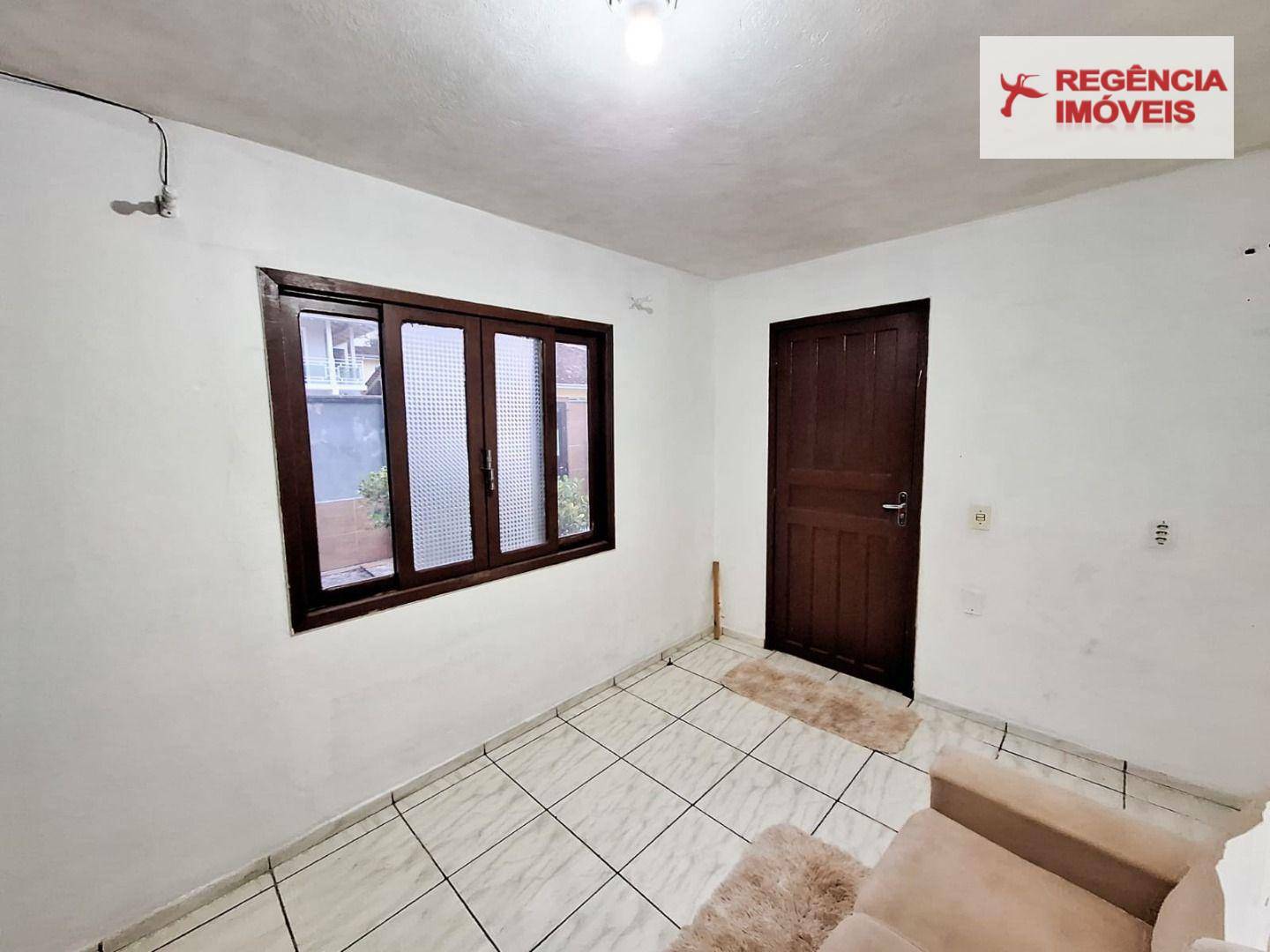 Casa à venda com 8 quartos, 366m² - Foto 6