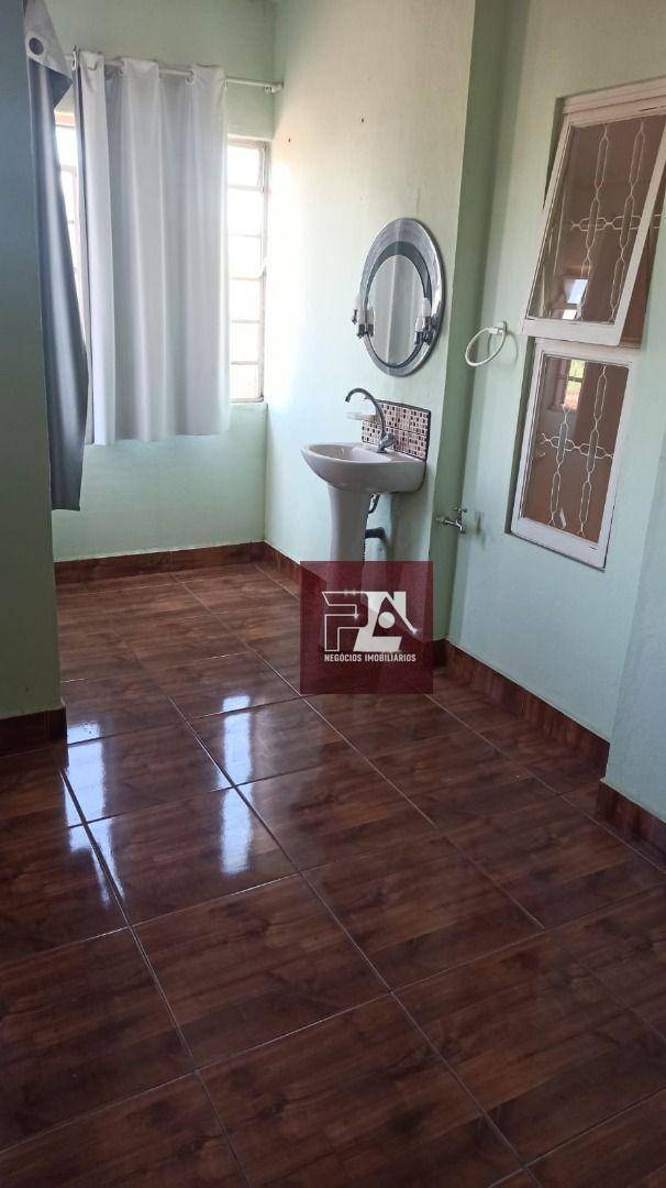 Casa à venda e aluguel com 2 quartos, 170m² - Foto 2