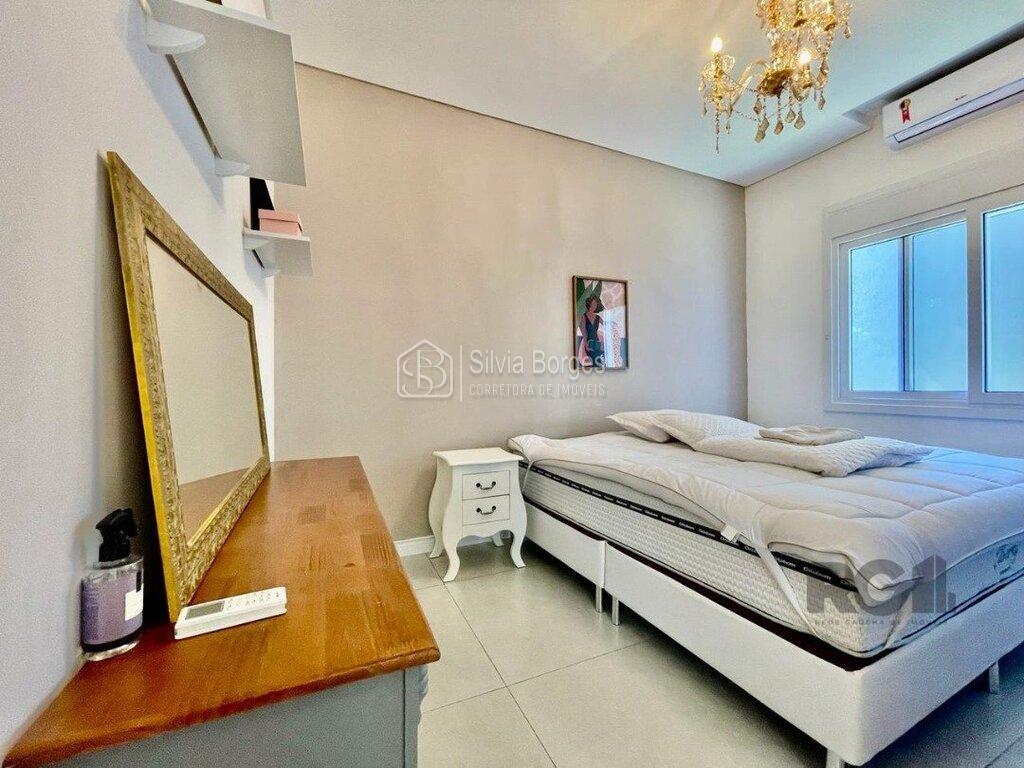 Sobrado à venda com 4 quartos, 200m² - Foto 14