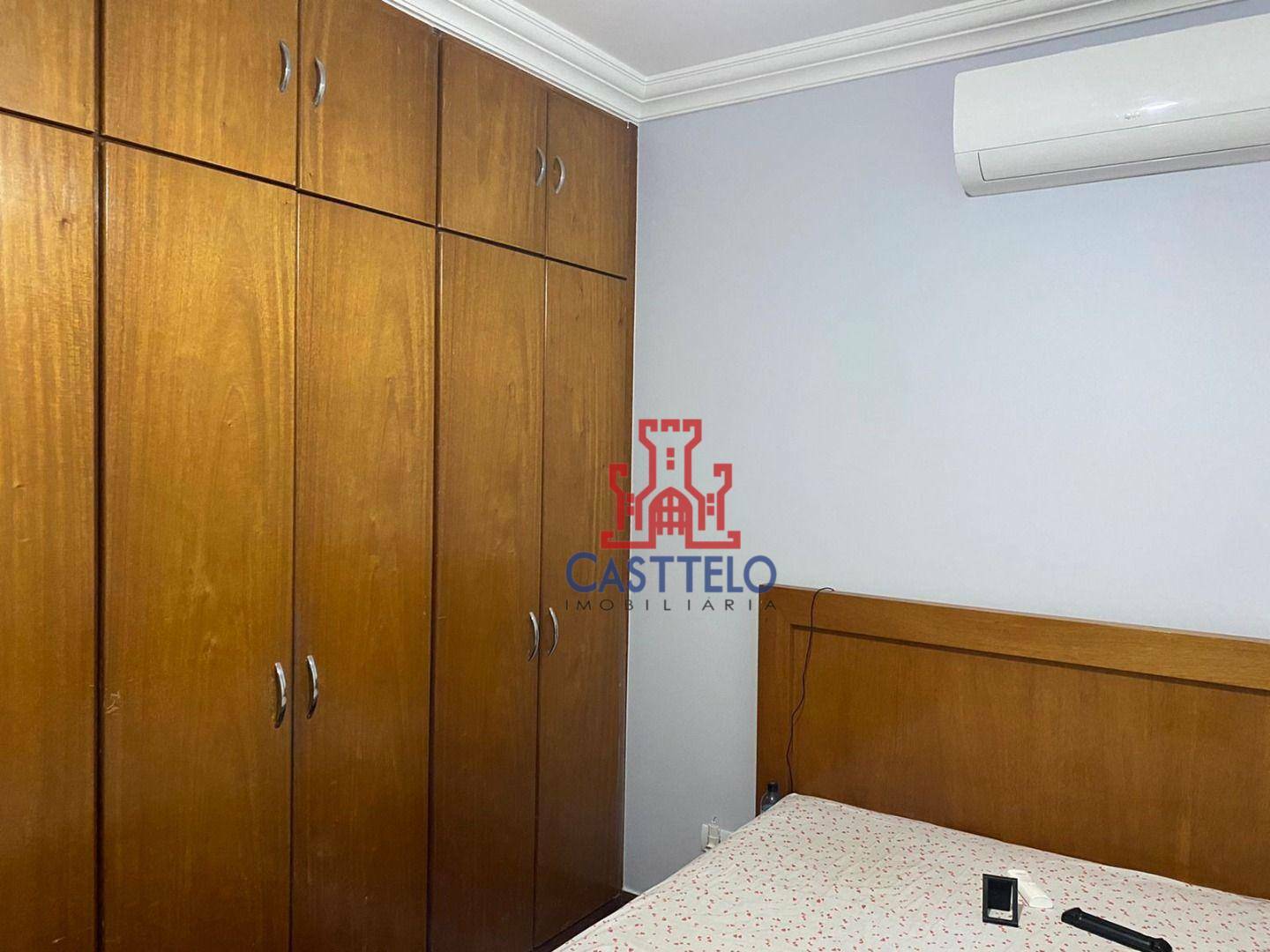 Casa à venda com 4 quartos, 100m² - Foto 13