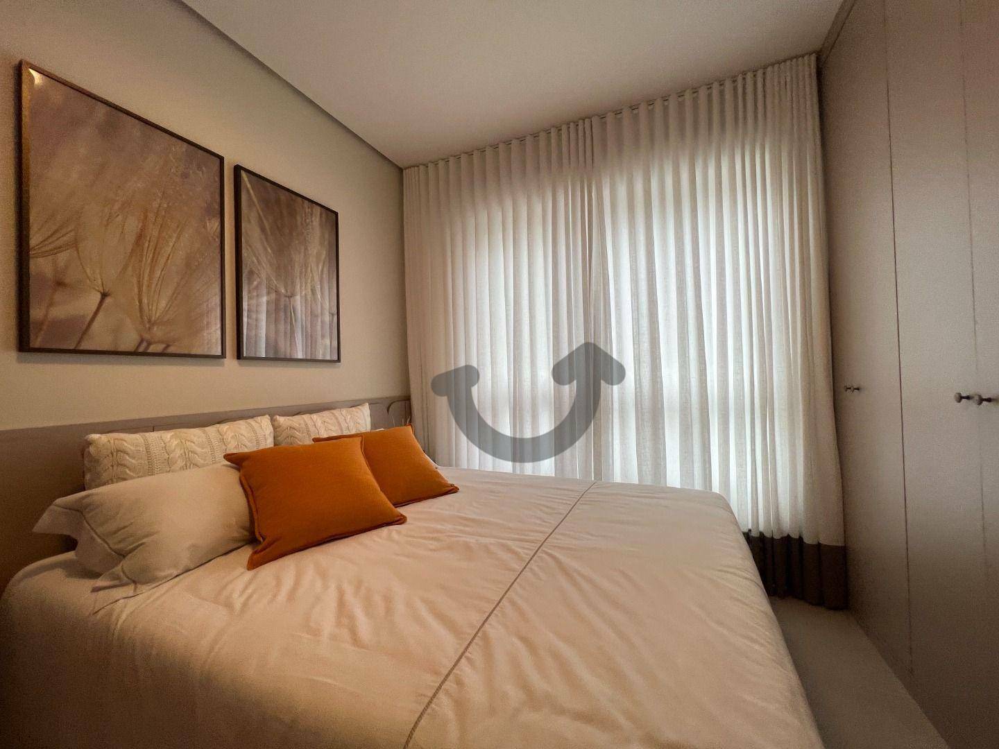 Apartamento à venda com 2 quartos, 77m² - Foto 5