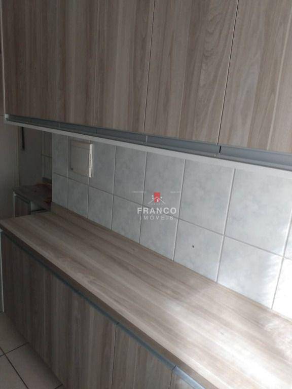 Apartamento à venda com 2 quartos, 45m² - Foto 13