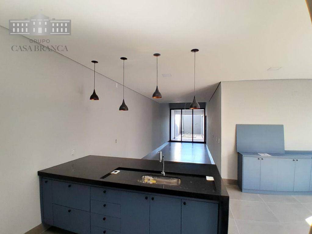 Casa à venda com 3 quartos, 141m² - Foto 7