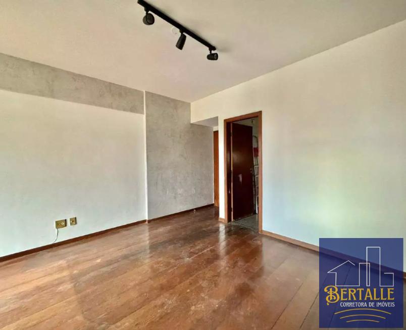 Apartamento à venda com 3 quartos, 80m² - Foto 1