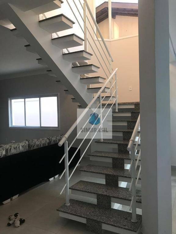 Casa à venda com 4 quartos, 400m² - Foto 13