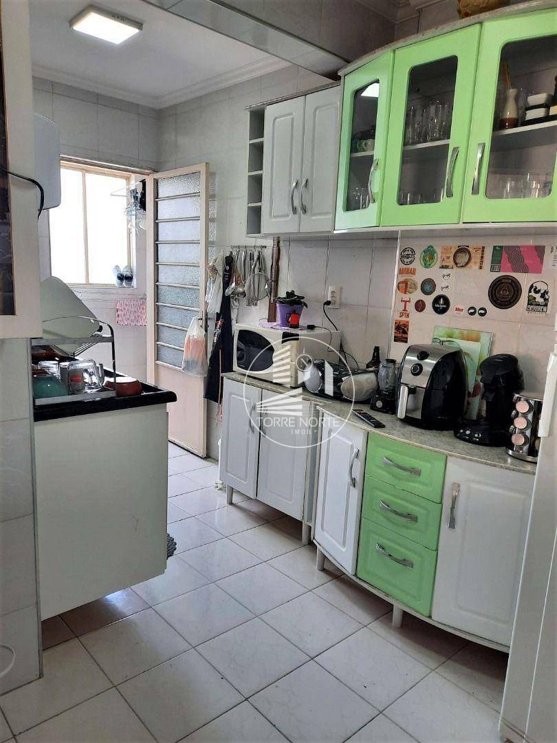 Apartamento à venda com 2 quartos, 70m² - Foto 20