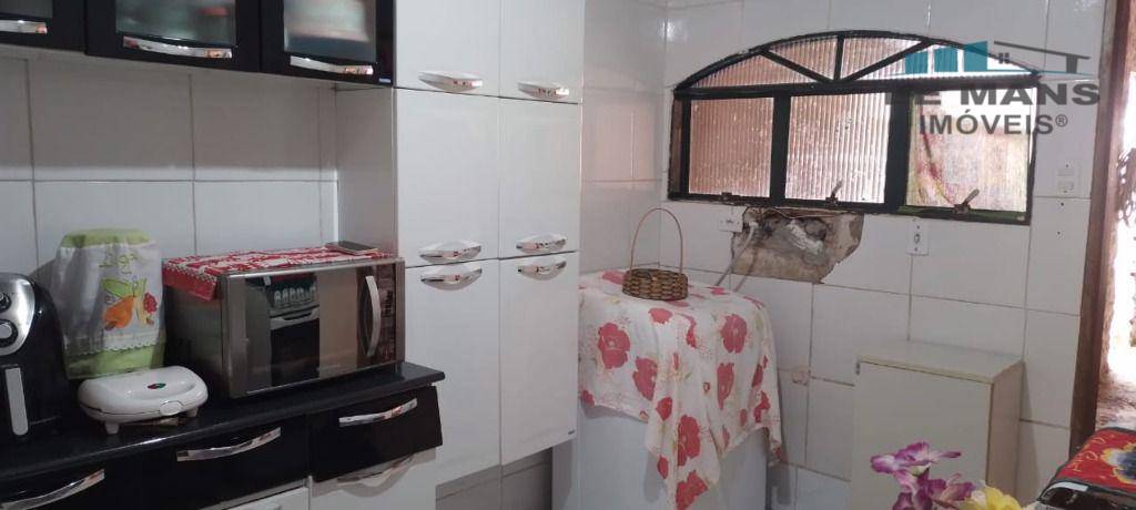 Casa à venda com 1 quarto, 150m² - Foto 13