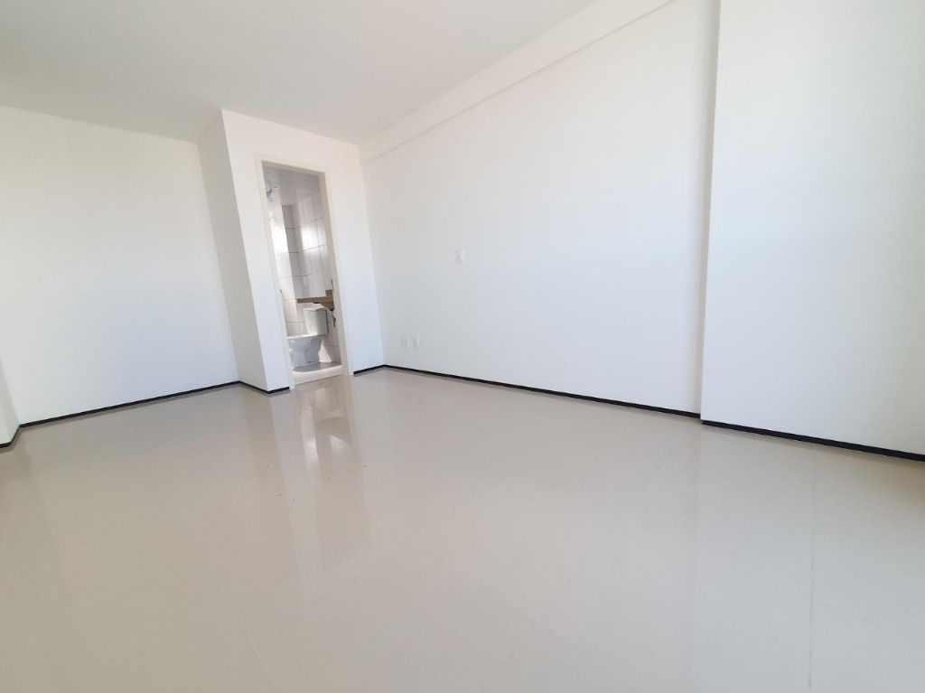 Apartamento à venda com 3 quartos, 115m² - Foto 10