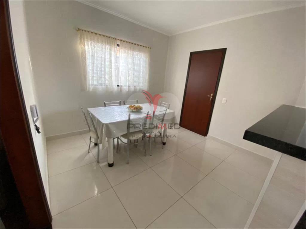 Casa à venda com 2 quartos, 170m² - Foto 12