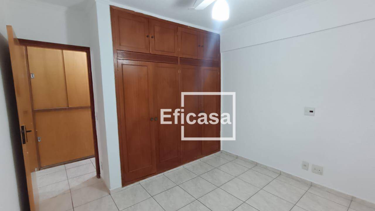 Apartamento à venda com 3 quartos, 123m² - Foto 8