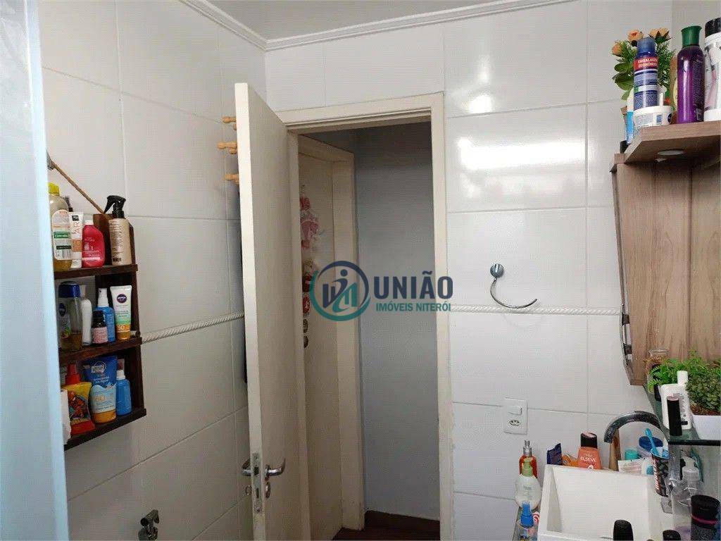 Apartamento à venda com 2 quartos, 72m² - Foto 10