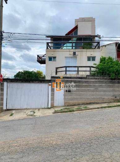 Sobrado à venda com 3 quartos, 202m² - Foto 2