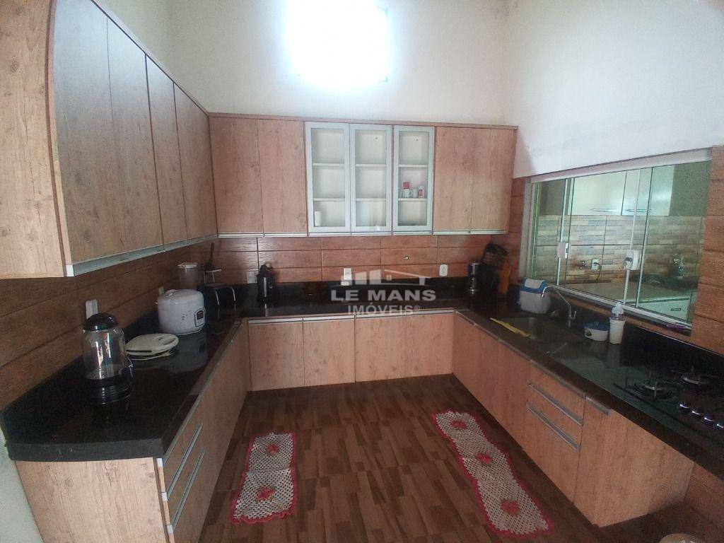 Chácara à venda com 4 quartos, 380m² - Foto 6