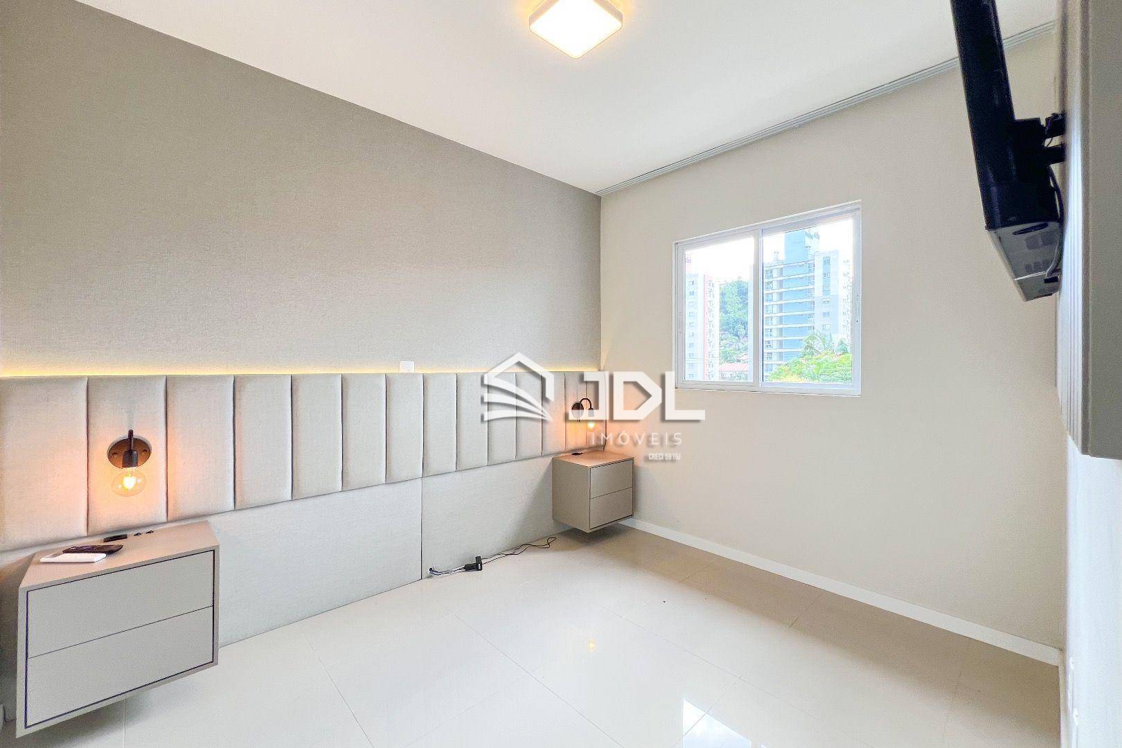 Apartamento à venda com 2 quartos, 55m² - Foto 13