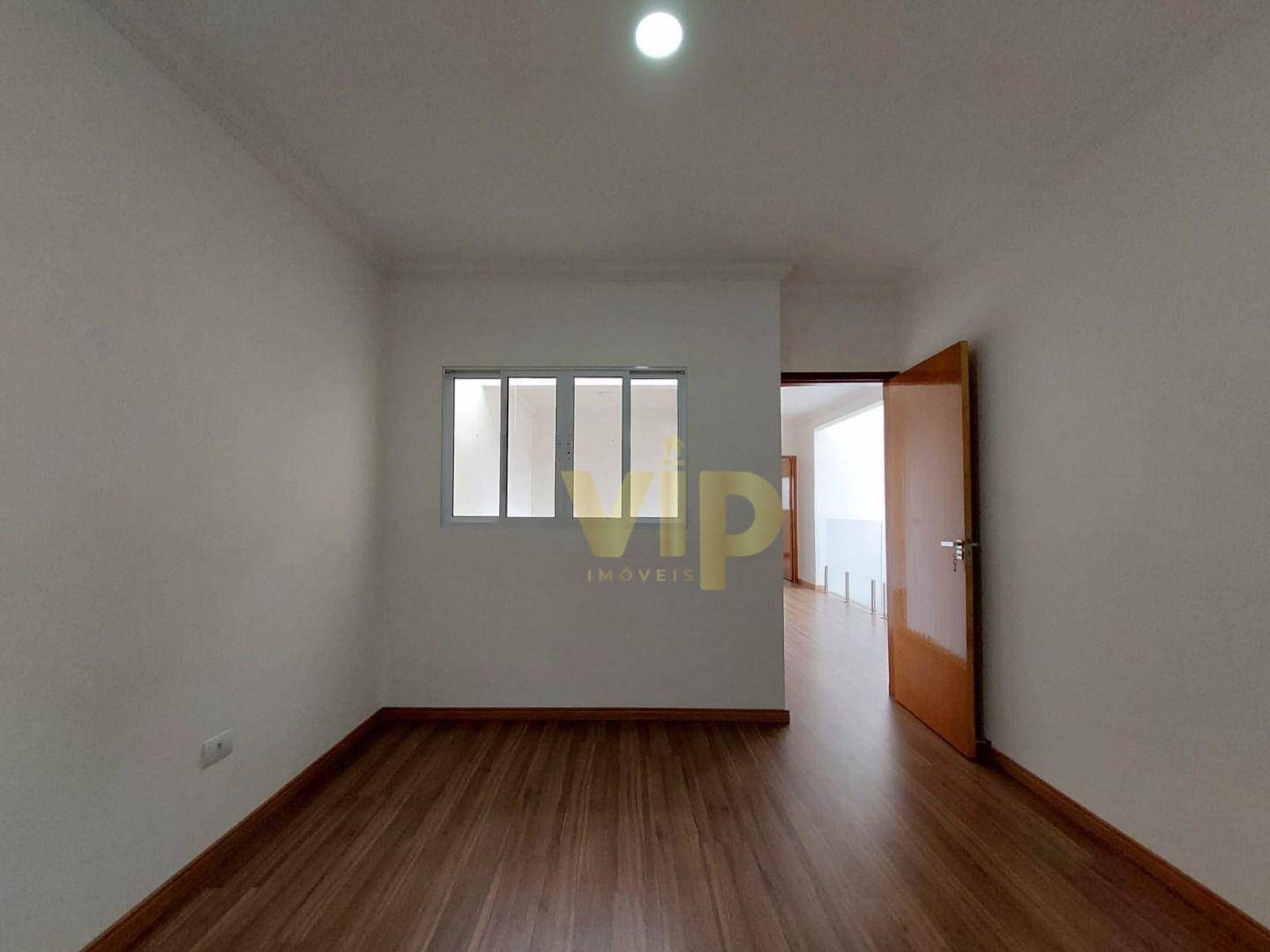 Casa à venda com 3 quartos, 220m² - Foto 8