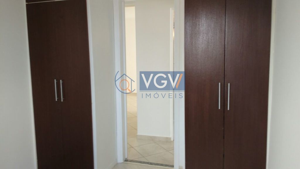 Apartamento para alugar com 2 quartos, 65m² - Foto 7