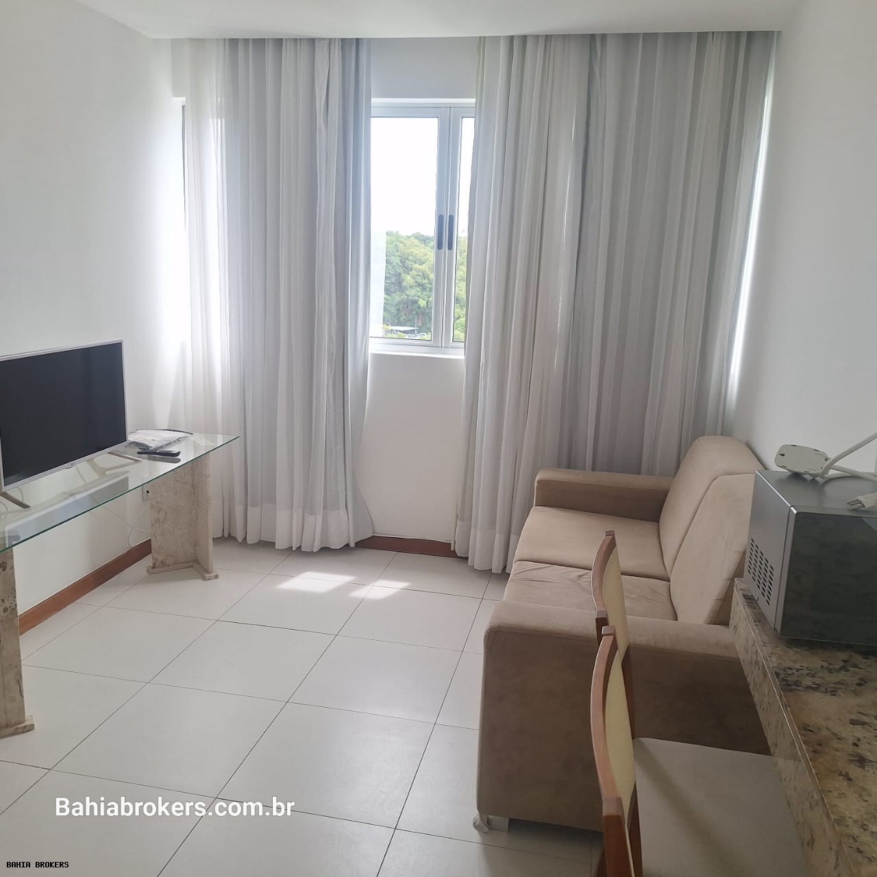 Apartamento para alugar com 1 quarto, 40m² - Foto 4