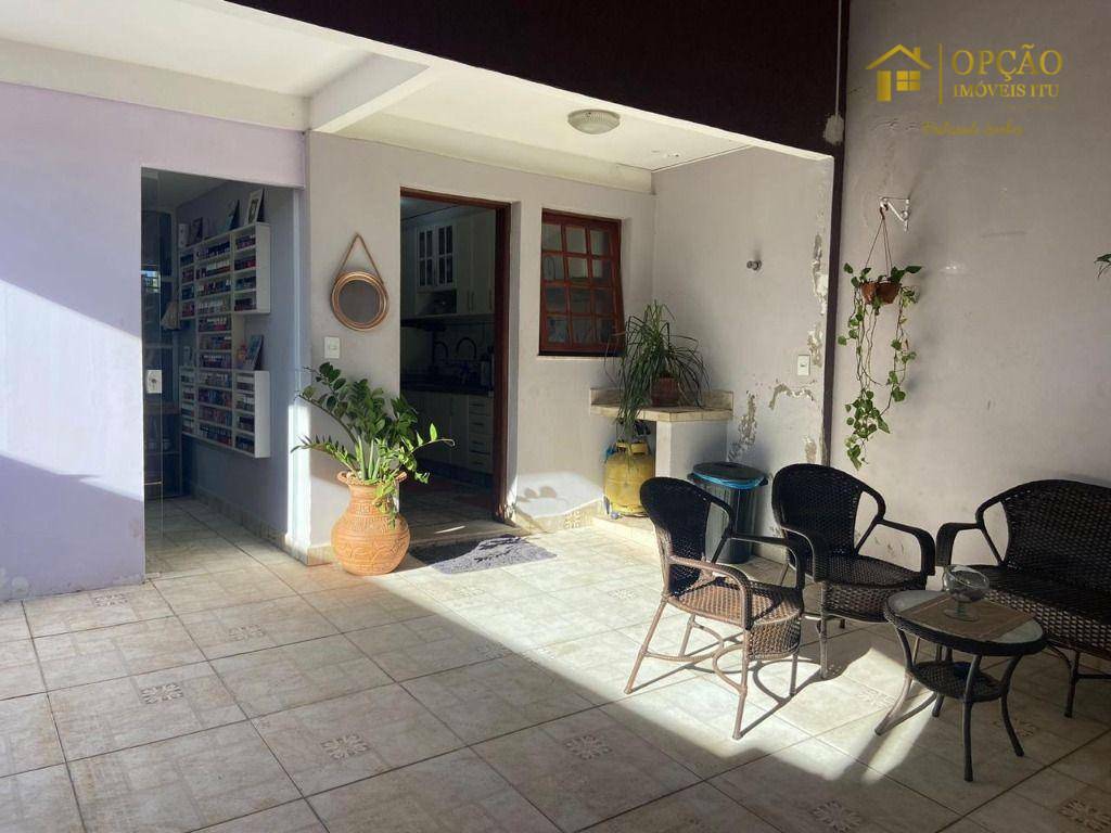 Casa à venda com 3 quartos, 160m² - Foto 2