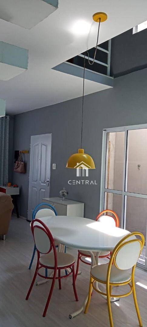 Sobrado à venda com 3 quartos, 121m² - Foto 2