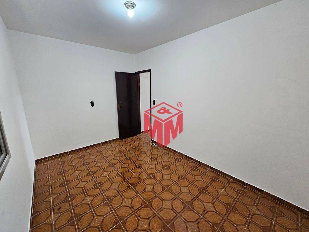 Casa à venda com 3 quartos, 149m² - Foto 14