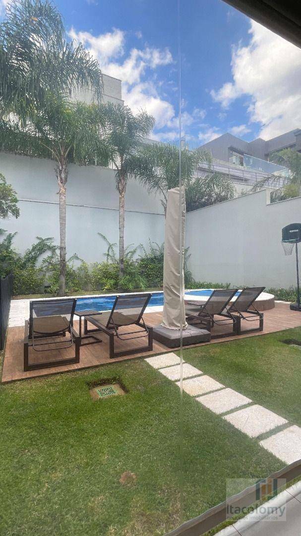 Casa de Condomínio à venda com 4 quartos, 411m² - Foto 9
