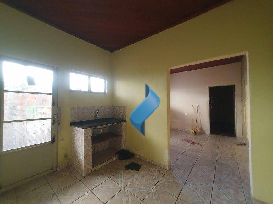 Casa à venda com 2 quartos, 106m² - Foto 12