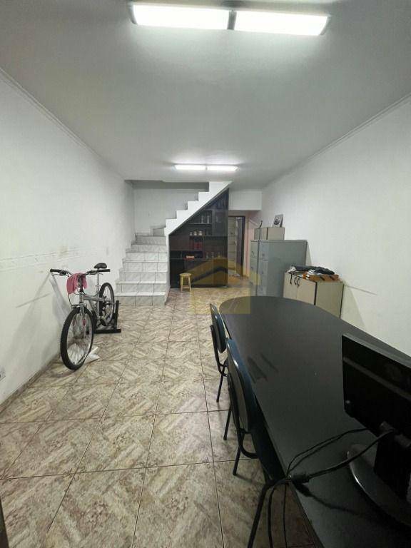 Sobrado à venda com 3 quartos, 136m² - Foto 3