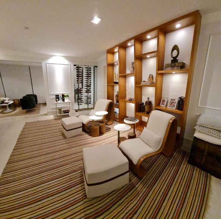 Apartamento à venda com 2 quartos, 156m² - Foto 1