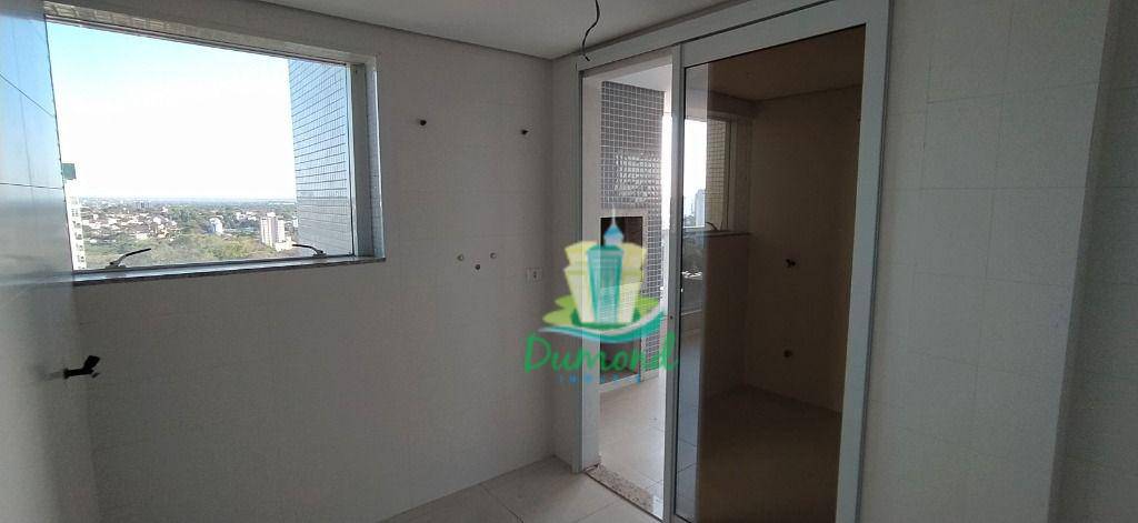 Apartamento à venda com 3 quartos, 137m² - Foto 12