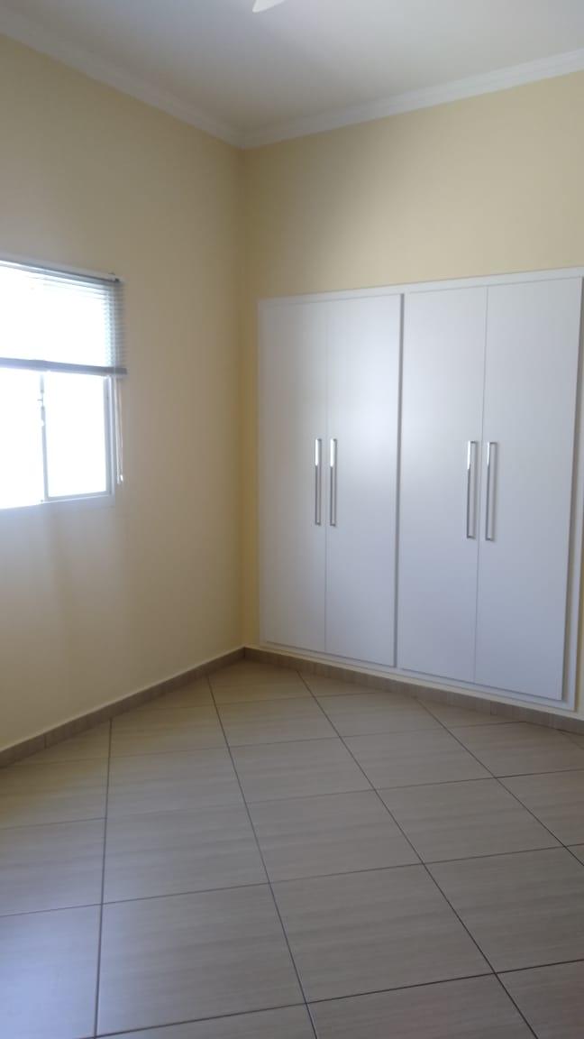 Casa à venda com 2 quartos, 130m² - Foto 12