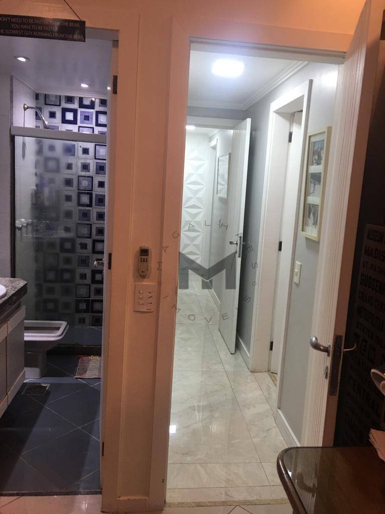 Apartamento à venda com 4 quartos, 200m² - Foto 15