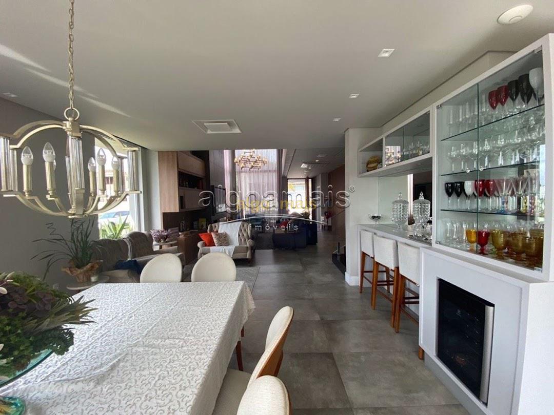 Casa de Condomínio à venda com 4 quartos, 336m² - Foto 13