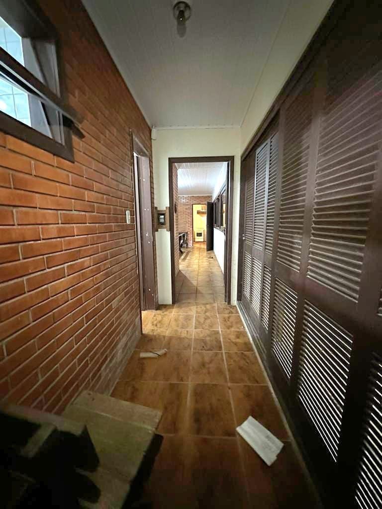 Casa à venda com 3 quartos, 158m² - Foto 4