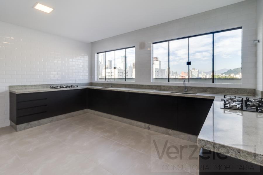 Apartamento à venda com 2 quartos, 76m² - Foto 19