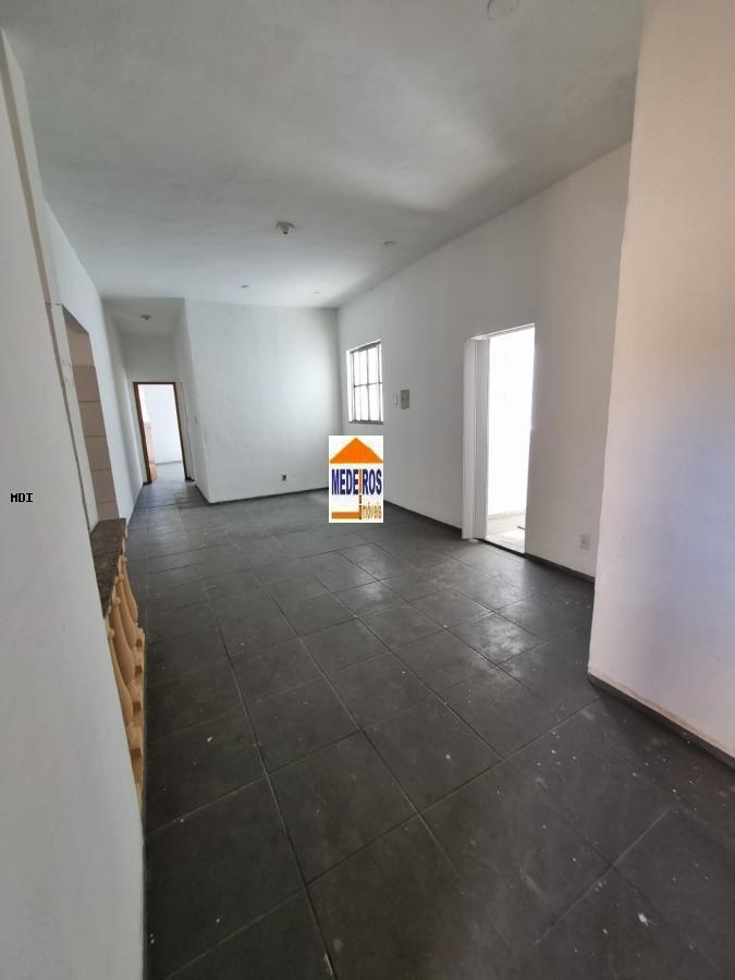 Casa para alugar com 2 quartos, 70m² - Foto 1