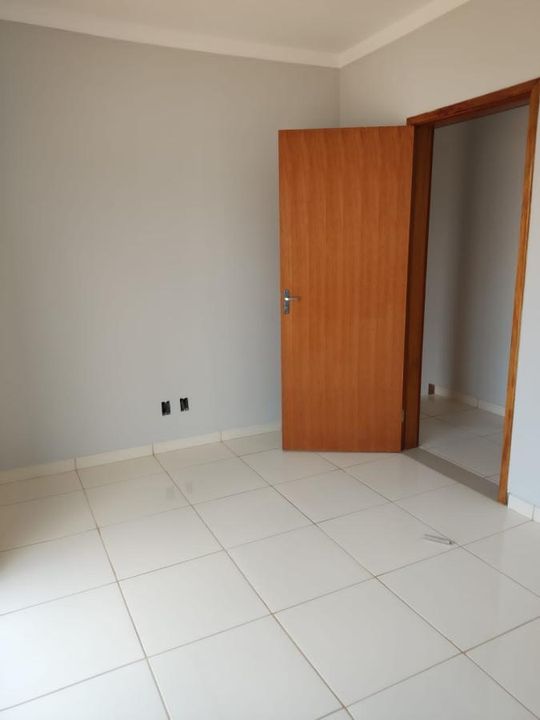 Casa à venda com 2 quartos, 69m² - Foto 35