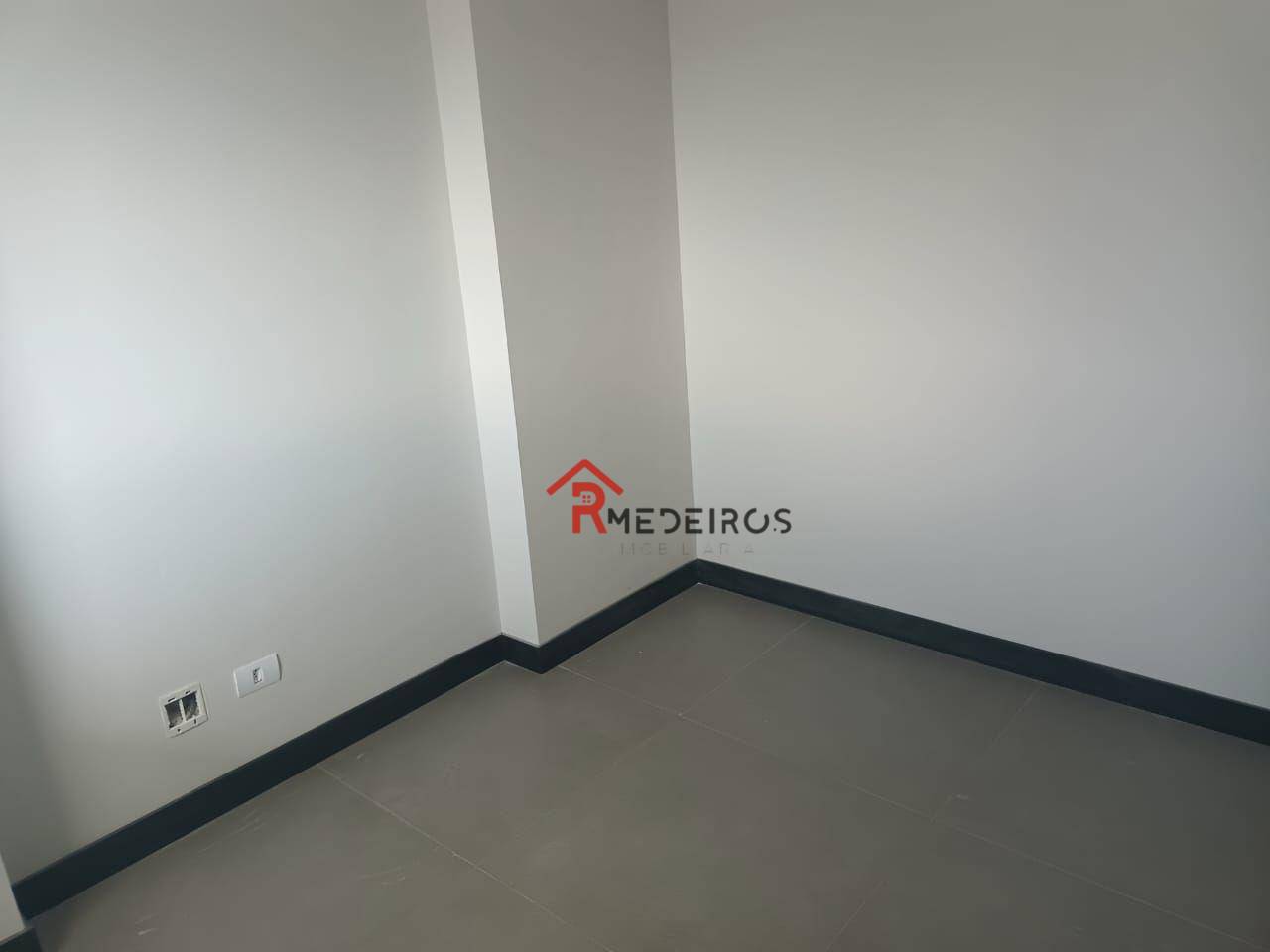 Apartamento à venda com 3 quartos, 117m² - Foto 19