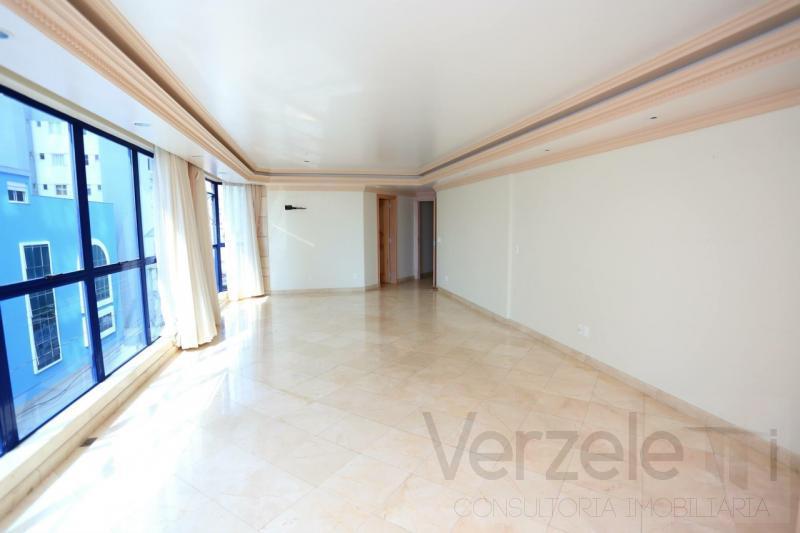 Apartamento à venda com 5 quartos, 500m² - Foto 5