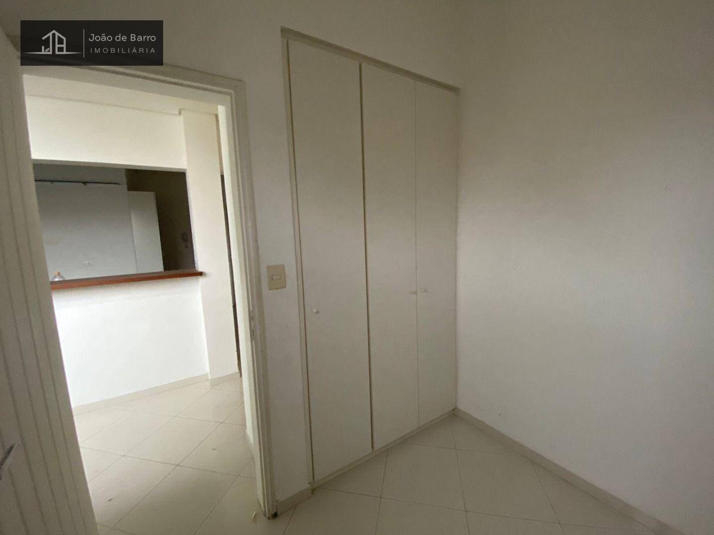 Apartamento à venda com 3 quartos, 205m² - Foto 15