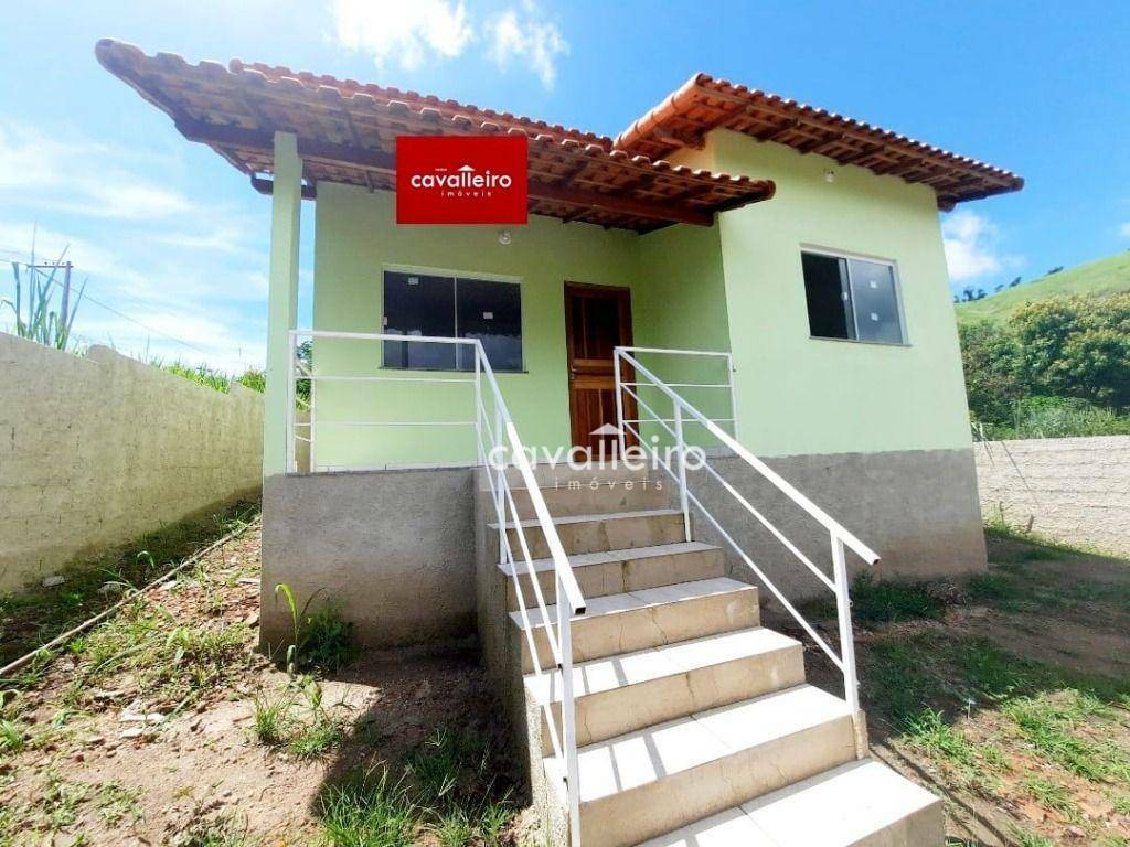 Casa à venda com 2 quartos, 70m² - Foto 1