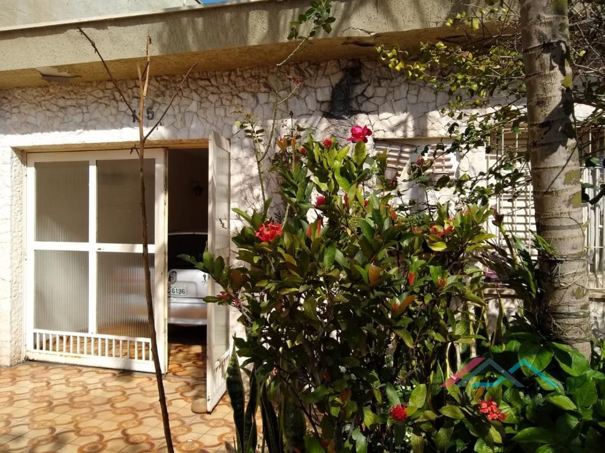 Casa à venda com 3 quartos, 164m² - Foto 2