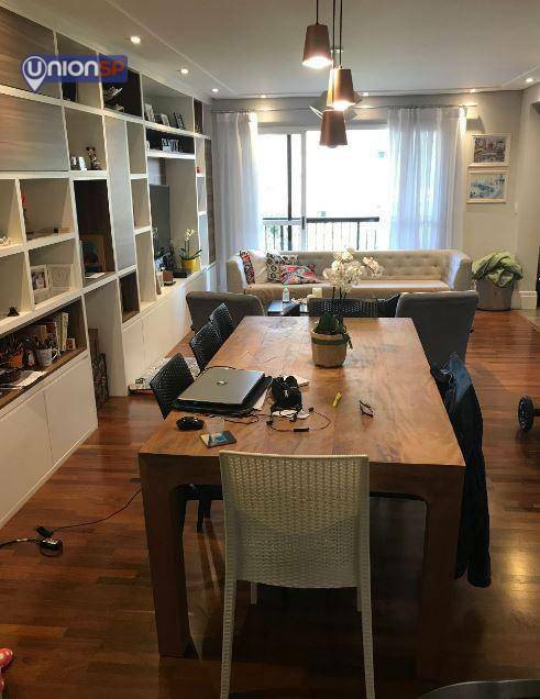 Apartamento à venda com 3 quartos, 116m² - Foto 2