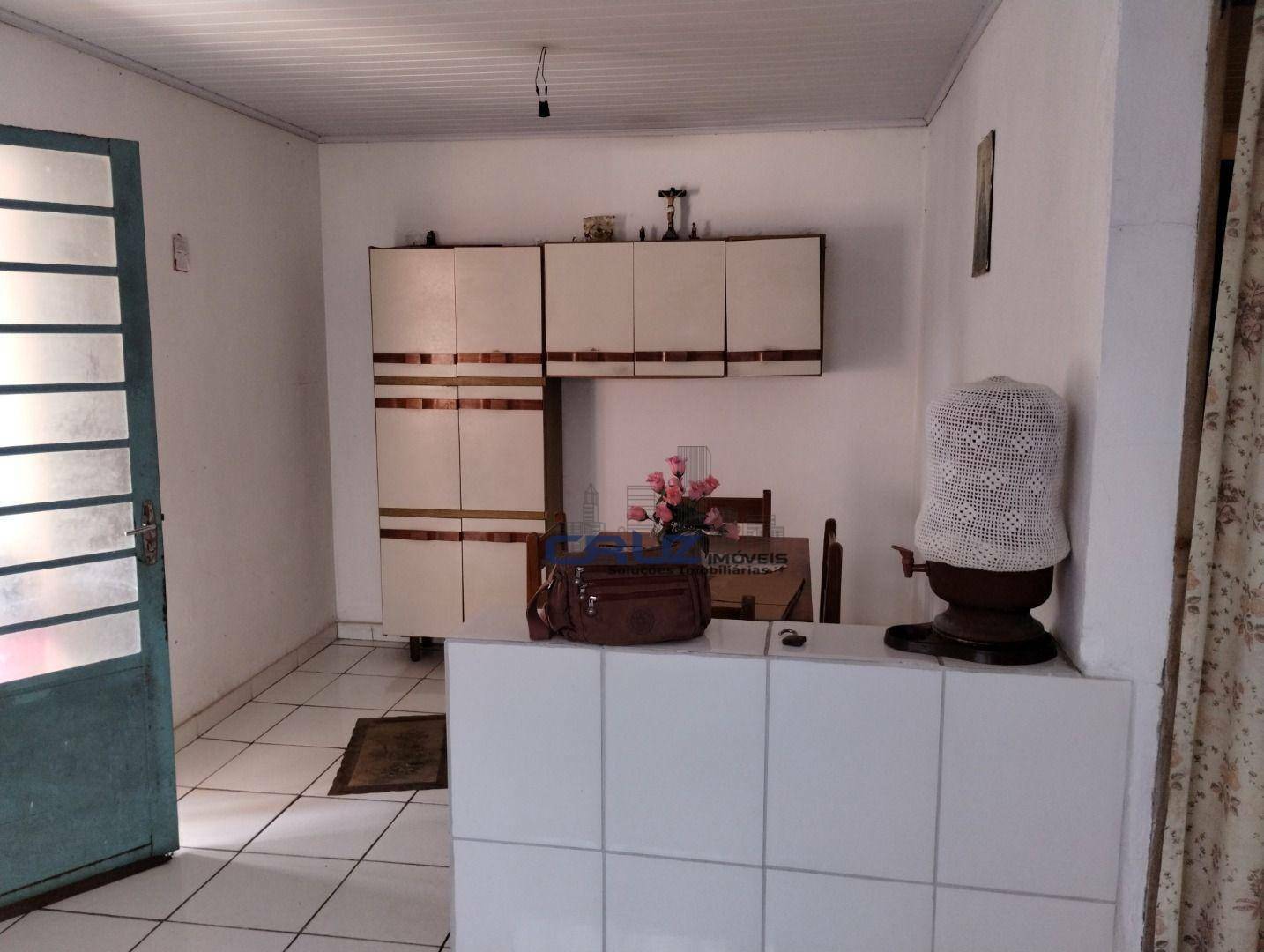 Casa à venda com 1 quarto, 45m² - Foto 1