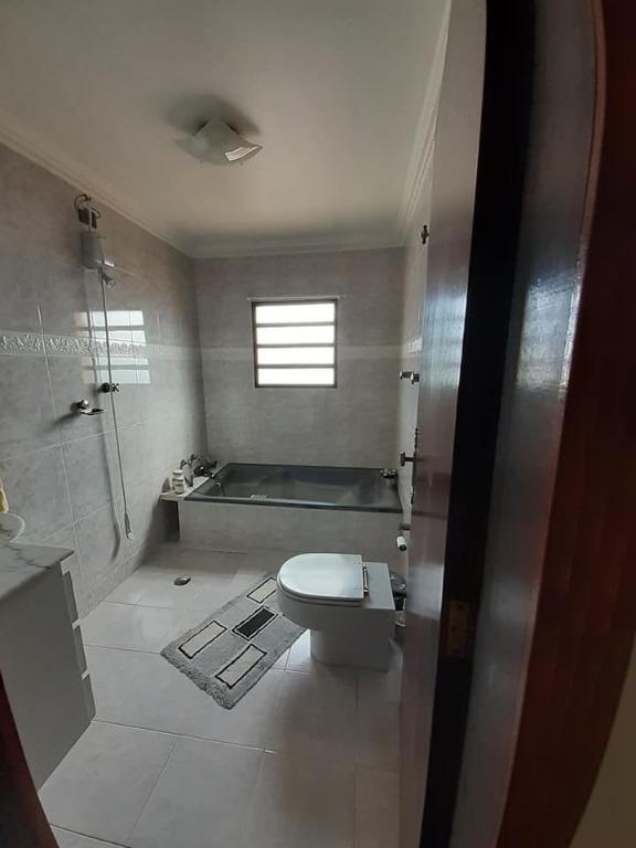 Sobrado à venda com 3 quartos, 194m² - Foto 3