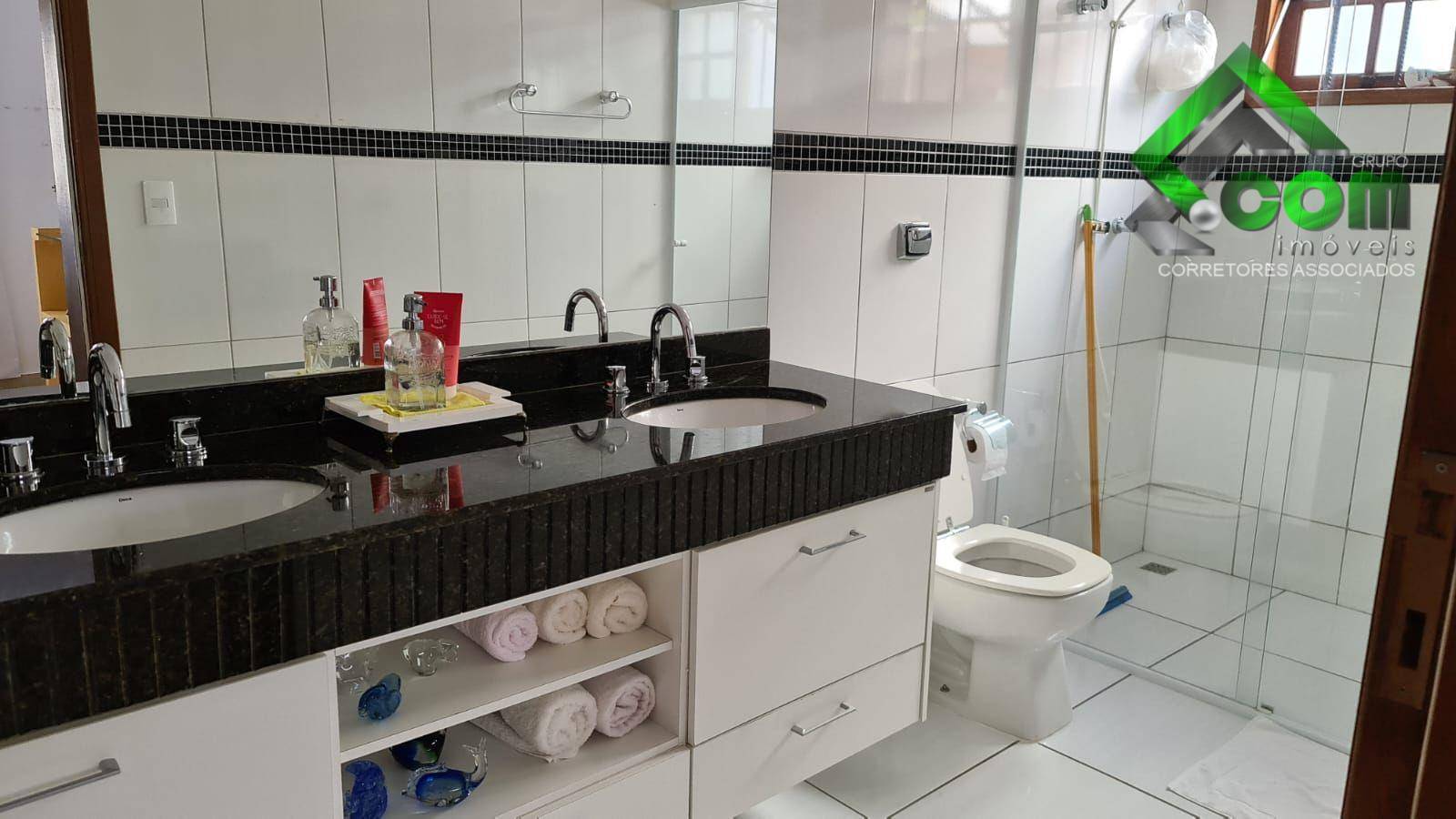 Casa à venda com 3 quartos, 168m² - Foto 18