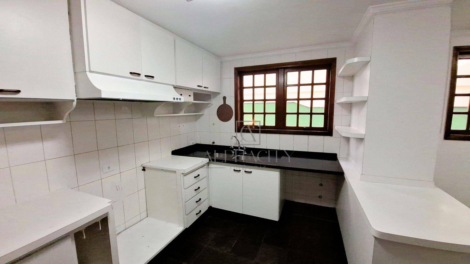 Casa de Condomínio para alugar com 2 quartos, 237m² - Foto 6