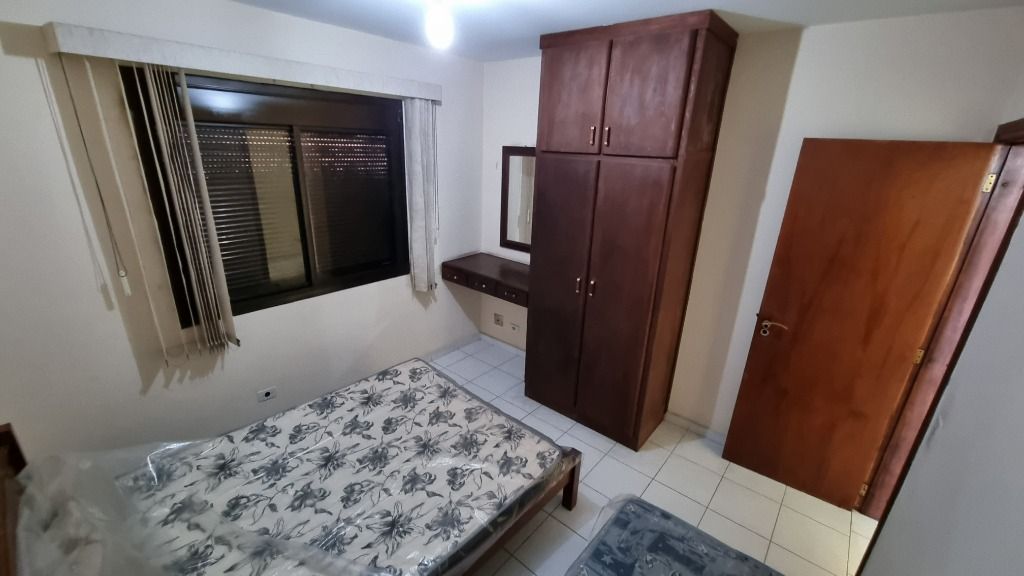 Apartamento à venda com 4 quartos, 190m² - Foto 17