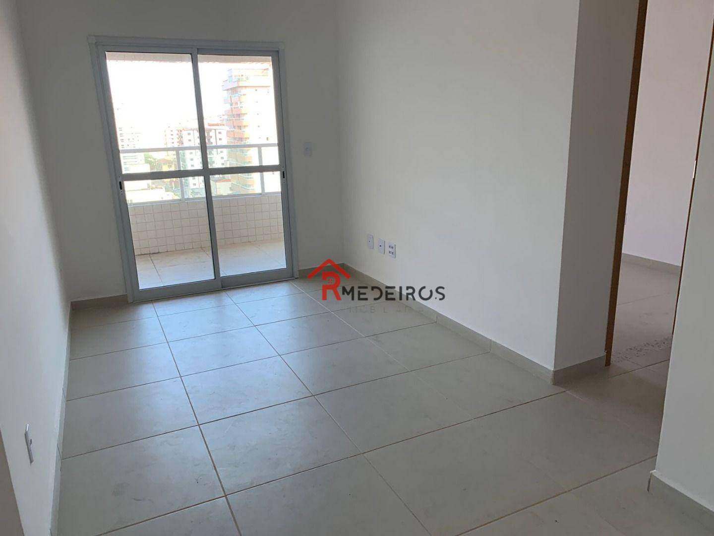 Apartamento à venda com 2 quartos, 70m² - Foto 9